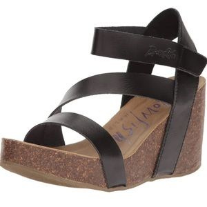 Blowfish Malibu Women's Hapuku Wedge Sandal Black Size 6.5
